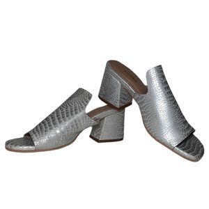 Kaanas York Croc Embossed Open Toe Loafer Mule Heel Metallic Silver 6 NWT